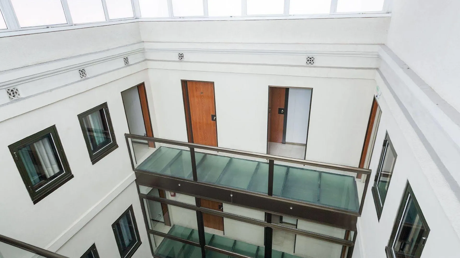 ***  ברצלונה Hotel Condal ספרד